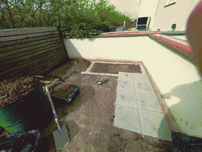 
              The foundation of the planter. It is finished on the right side but the left part is only dug out
            